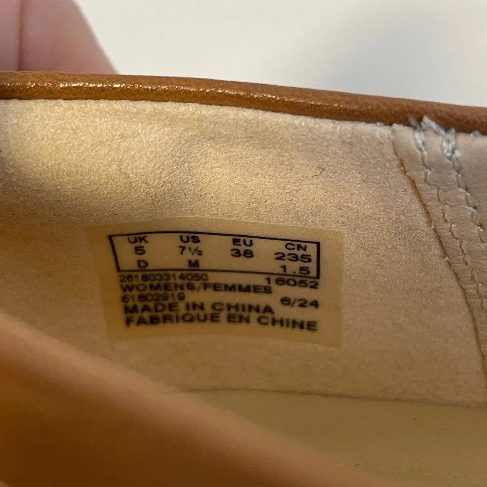 Clarks signature women
